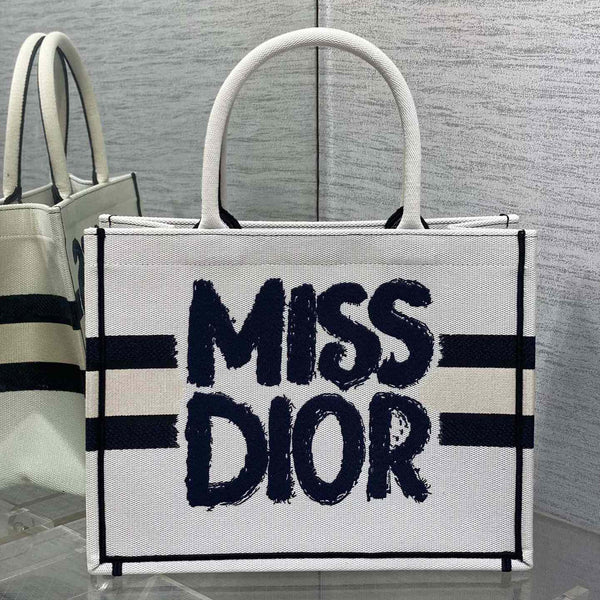 Di*r Medium Book Tote